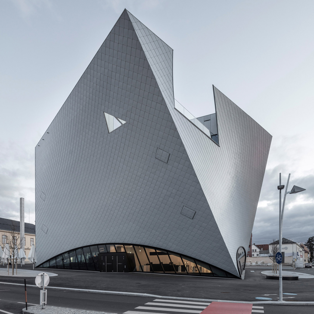 state-gallery-marte-marte-architekten