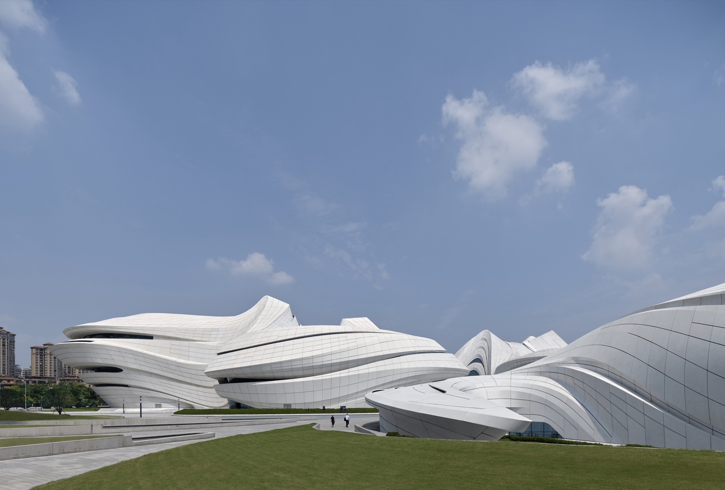 Zaha 4