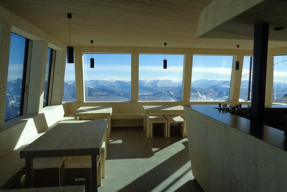 Schwarzensteinhütte